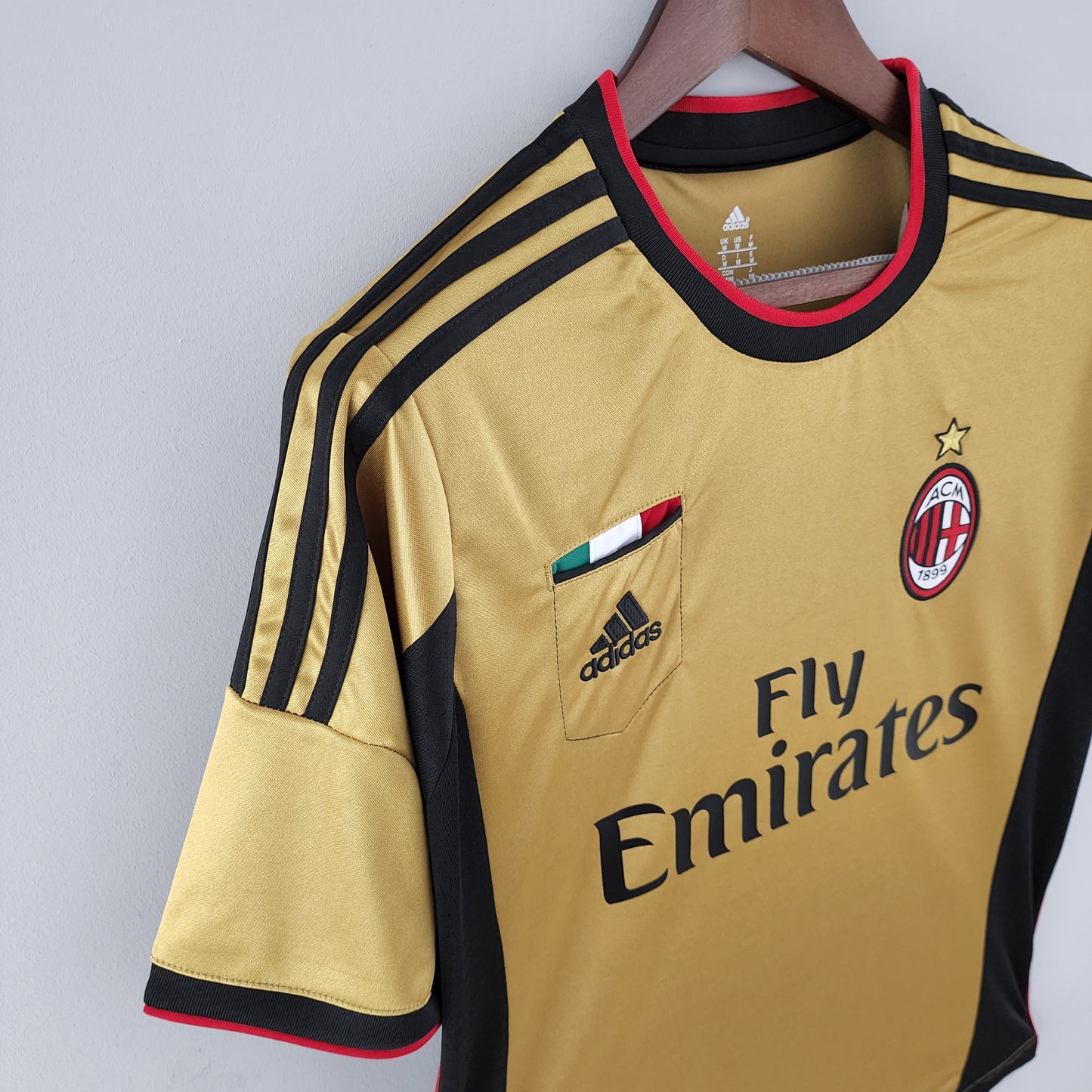 Milan Retro