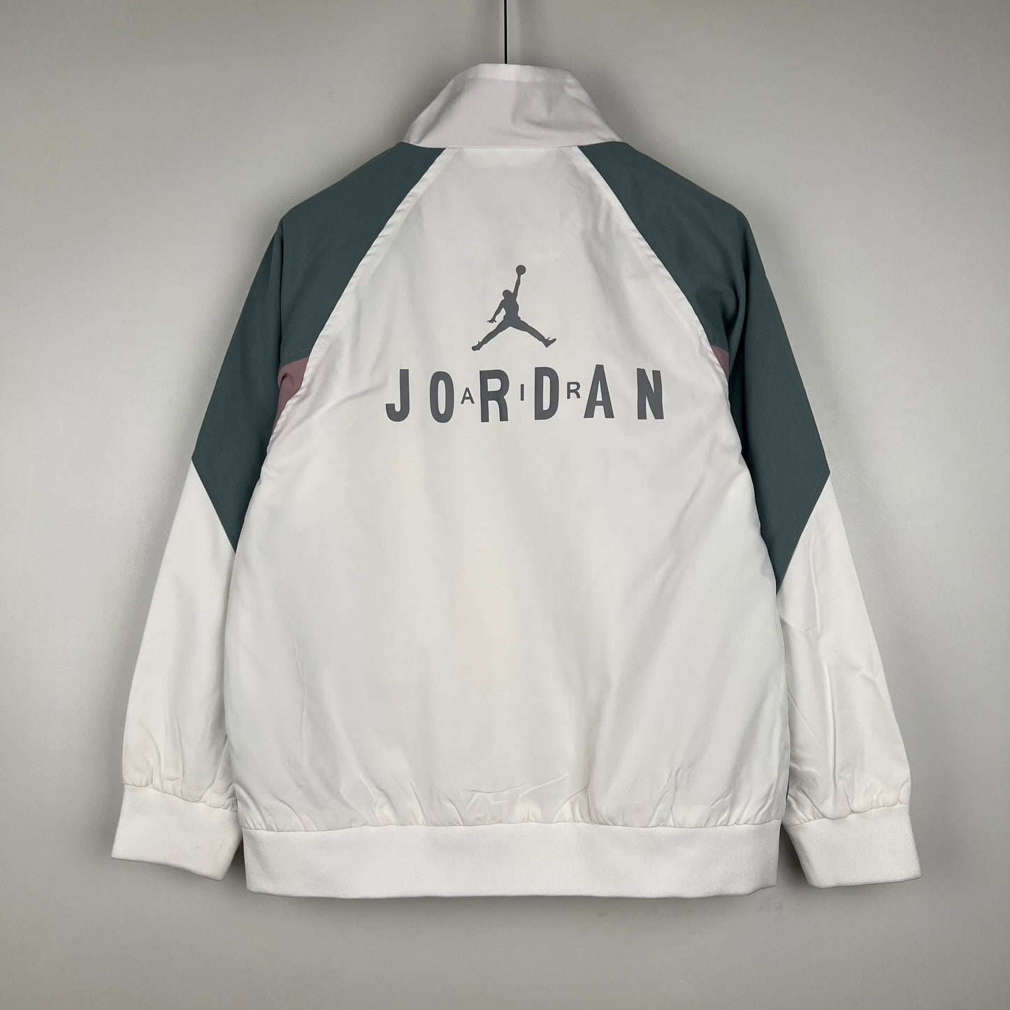 Corta vento Nike Jordan