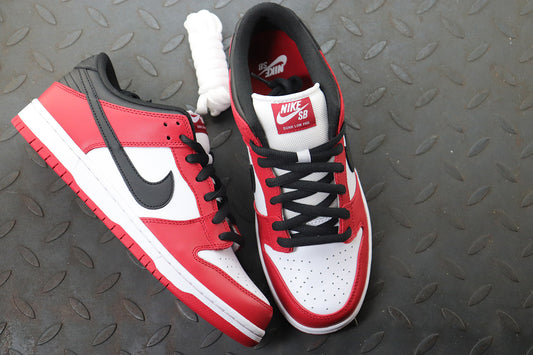 Nike SB Dunk Baixo J-Pack Chicago